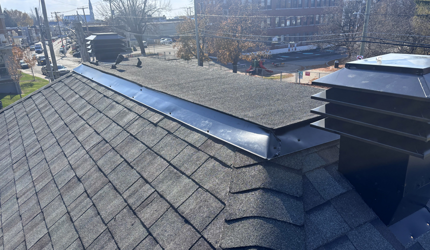 Toiture en bardeaux d'asphalte sur la Rive-Sud.